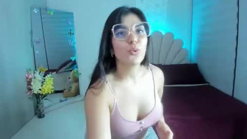 Snapshot of sexy_3512 chatting on 12/22/24, 03:00 LUXURY online show from 12/22/24, 03:00