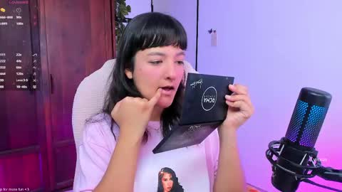 Snapshot of sexy__emma chatting on 04/15/26, 02:46 sexy__emma online show from 04/15/26, 02:46