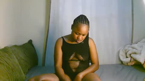 Ariana online show from 10/10/25, 12:15