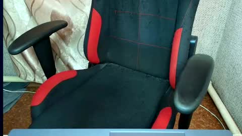 Jessica  Face only in pvt or in snapchat Dont ask more.... online show from 09/17/25, 11:45