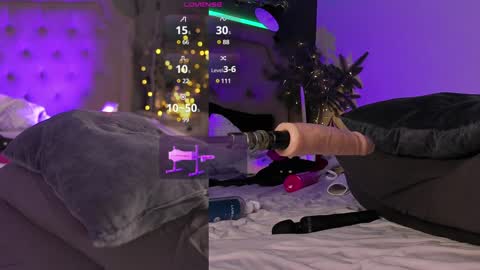 Lina online show from 12/29/24, 11:07