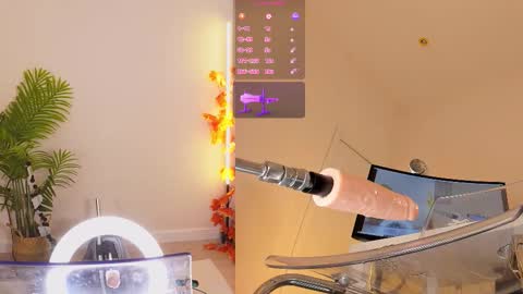 Snapshot of sexy_blonde_doll chatting on 10/31/25, 12:33 Lina online show from 10/31/25, 12:33