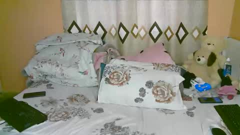 Snapshot of sexy_bluegirl chatting on 10/13/25, 01:22 sexy_bluegirl online show from 10/13/25, 01:22