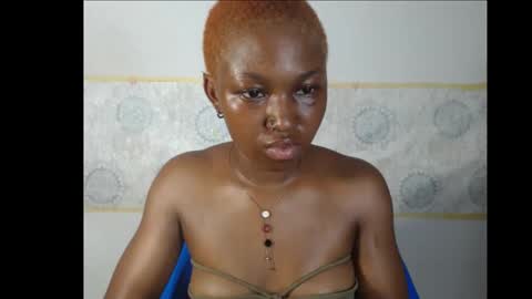 sexy_bluey247 online show from 10/03/25, 08:44