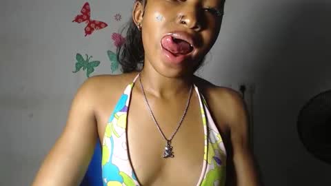 sexy_bluey247 online show from 02/05/26, 06:56