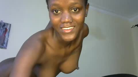 Snapshot of sexy_boobs23 chatting on 02/09/25, 09:17 liya online show from 02/09/25, 09:17