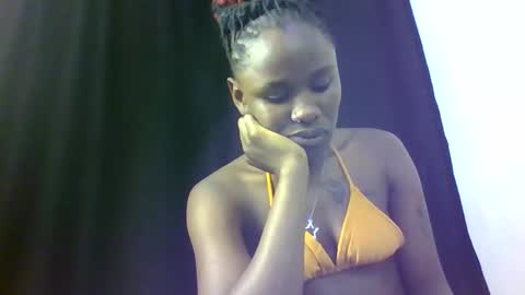 Snapshot of sexy_bree25 chatting on 04/13/26, 10:15 bree online show from 04/13/26, 10:15