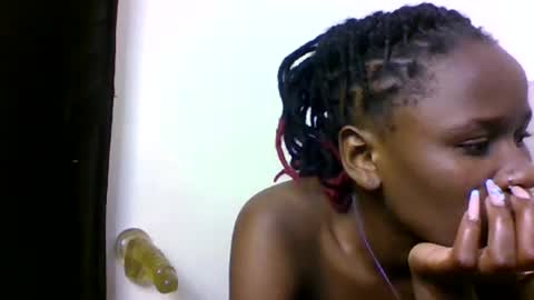 Snapshot of sexy_bree25 chatting on 04/16/26, 09:39 bree online show from 04/16/26, 09:39