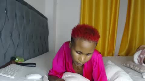 Snapshot of sexy_browniexx chatting on 02/28/25, 06:52 brownie online show from 02/28/25, 06:52