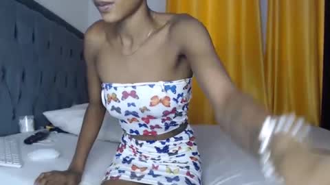 Snapshot of sexy_browniexx chatting on 03/12/25, 10:26 brownie online show from 03/12/25, 10:26