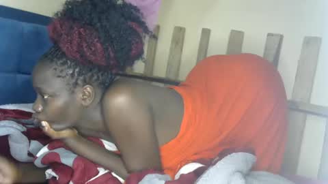 Snapshot of sexy_butty01 chatting on 11/11/25, 05:57 sexy_butty01 online show from 11/11/25, 05:57