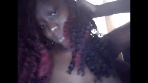 Snapshot of sexy_butty01 chatting on 11/16/25, 05:24 sexy_butty01 online show from 11/16/25, 05:24