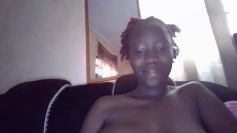 Snapshot of sexy_butty01 chatting on 11/27/25, 06:04 sexy_butty01 online show from 11/27/25, 06:04