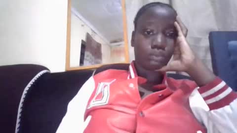 sexy_butty01 online show from 12/21/25, 02:51