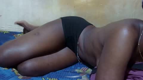 Snapshot of sexy_candy9 chatting on 11/23/25, 04:45 sexy_candy9 online show from 11/23/25, 04:45