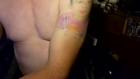 Snapshot of sexy_cayden chatting on 05/10/26, 03:33 Cayden online show from 05/10/26, 03:33