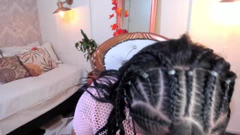  C R I S T A L  online show from 12/31/24, 03:23