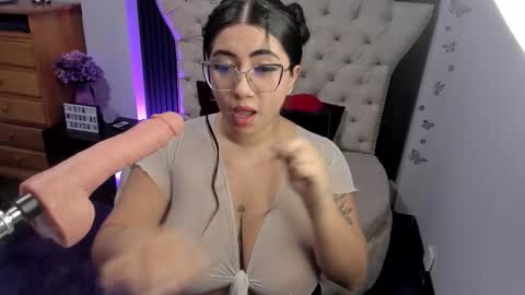  C R I S T A L  online show from 10/20/25, 09:48