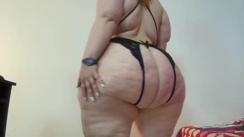 karla           instagram  online show from 12/25/24, 06:09