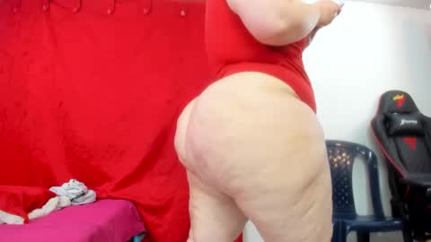 karla           instagram  online show from 10/05/25, 03:21