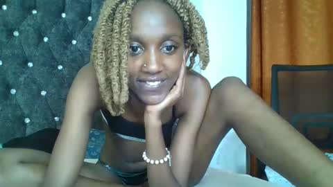sexy_ebony_nica online show from 02/25/25, 09:35