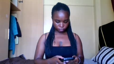 Snapshot of sexy_ebony_princess chatting on 08/05/26, 08:17 Trina online show from 08/05/26, 08:17