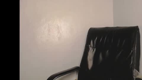 Clara online show from 02/26/26, 07:46