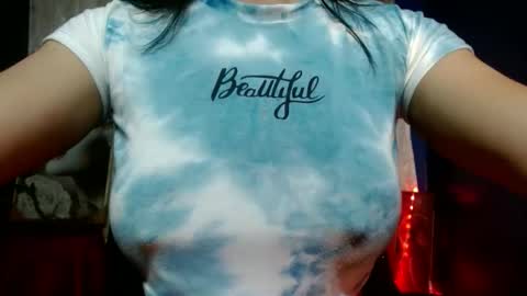 Snapshot of sexy_hot_asian1433 chatting on 04/18/26, 09:15 jasmin online show from 04/18/26, 09:15