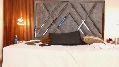 Dafne online show from 10/12/25, 02:05