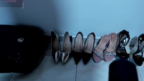 Snapshot of sexy_hot_milf_ chatting on 06/28/26, 12:22 Dafne online show from 06/28/26, 12:22