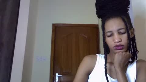 Snapshot of sexy_janny chatting on 10/30/25, 02:13 Janny online show from 10/30/25, 02:13