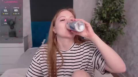 Snapshot of sexy_jenny18 chatting on 02/08/26, 08:18 Jennifer online show from 02/08/26, 08:18