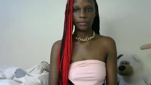 Snapshot of sexy_jojoh chatting on 12/12/24, 01:43 sexy jojoh online show from 12/12/24, 01:43