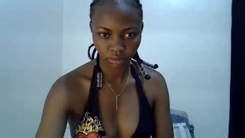 Snapshot of sexy_june20 chatting on 05/19/26, 06:42 sexy_june20 online show from 05/19/26, 06:42