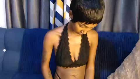 larisa online show from 12/14/24, 11:01