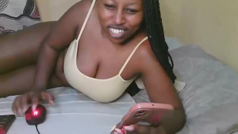 sexy_latasha online show from 10/24/25, 06:59