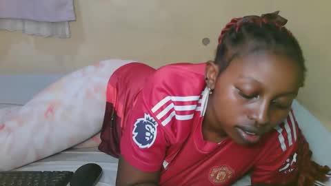 Snapshot of sexy_latasha chatting on 11/17/25, 06:03 sexy_latasha online show from 11/17/25, 06:03