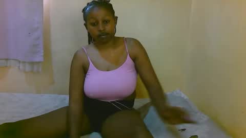 Snapshot of sexy_latasha chatting on 04/21/26, 05:58 sexy_latasha online show from 04/21/26, 05:58