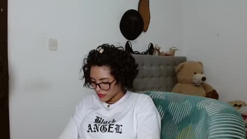 Snapshot of sexy_lia_latina chatting on 04/28/26, 02:27 Celeste online show from 04/28/26, 02:27