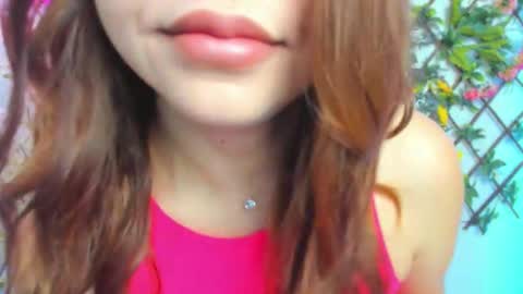 Snapshot of sexy_lily20 chatting on 12/02/25, 04:29 Lily online show from 12/02/25, 04:29