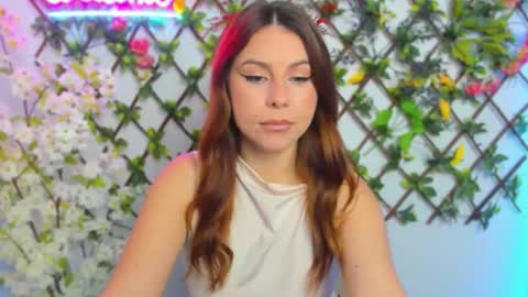 Snapshot of sexy_lily20 chatting on 12/03/25, 04:09 Lily online show from 12/03/25, 04:09