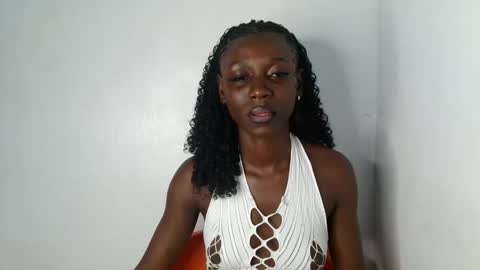 lily online show from 09/17/25, 09:16