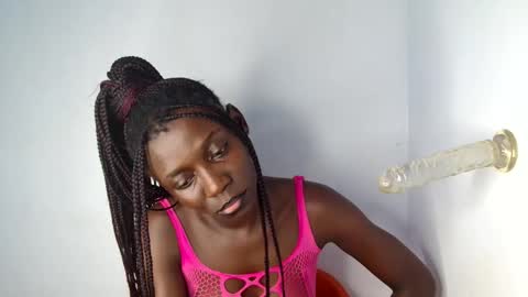 lily online show from 10/12/25, 11:04