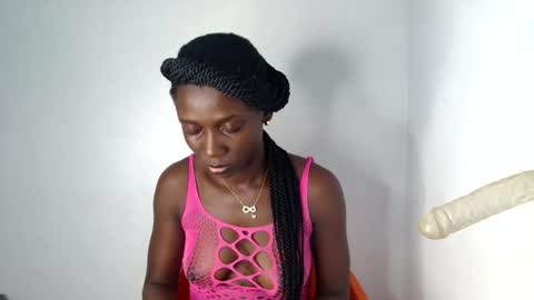 lily online show from 10/21/25, 09:59