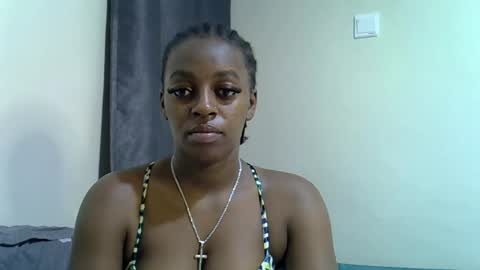 Snapshot of sexy_linda022 chatting on 06/24/26, 12:53 Linda online show from 06/24/26, 12:53