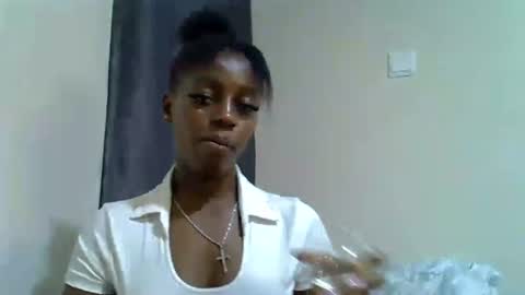 Snapshot of sexy_linda022 chatting on 07/06/26, 09:50 Linda online show from 07/06/26, 09:50