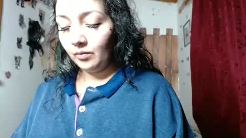 sexy lolas online show from 01/28/25, 06:05