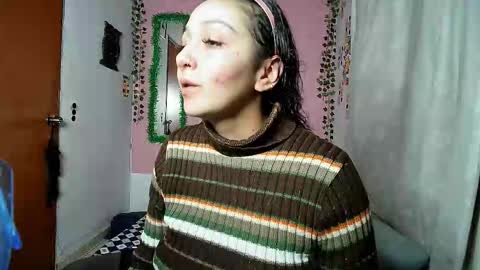 sexy lolas online show from 09/19/25, 01:29