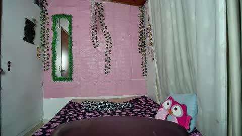 sexy lolas online show from 03/16/26, 05:44