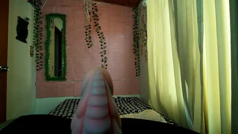 Snapshot of sexy_lolas chatting on 04/26/26, 08:06 sexy lolas online show from 04/26/26, 08:06